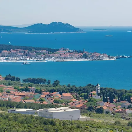 Apartament In Turanj, 20m From The Sukošan