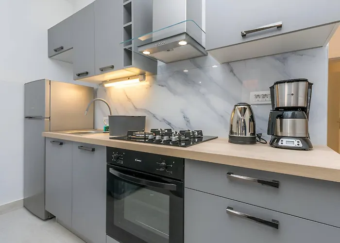 Apartamento In Turanj, 20m From The Sukošan