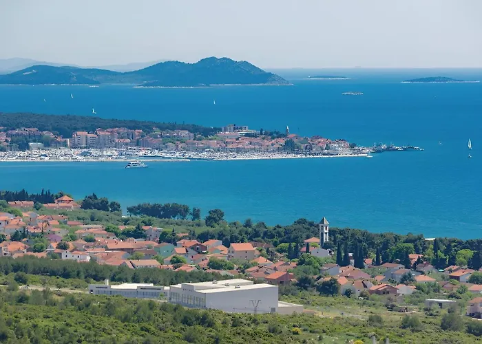 Apartamento In Turanj, 20m From The Sukošan