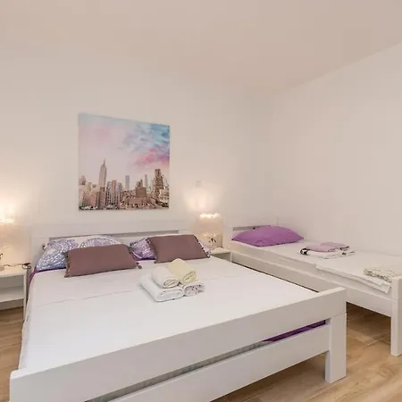 Lejlighed In Turanj, 20m From The