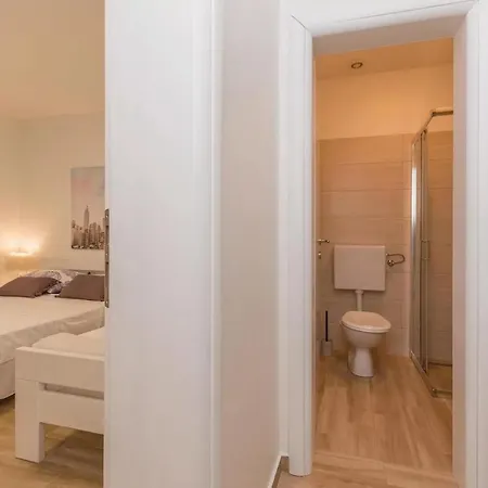 Lejlighed In Turanj, 20m From The