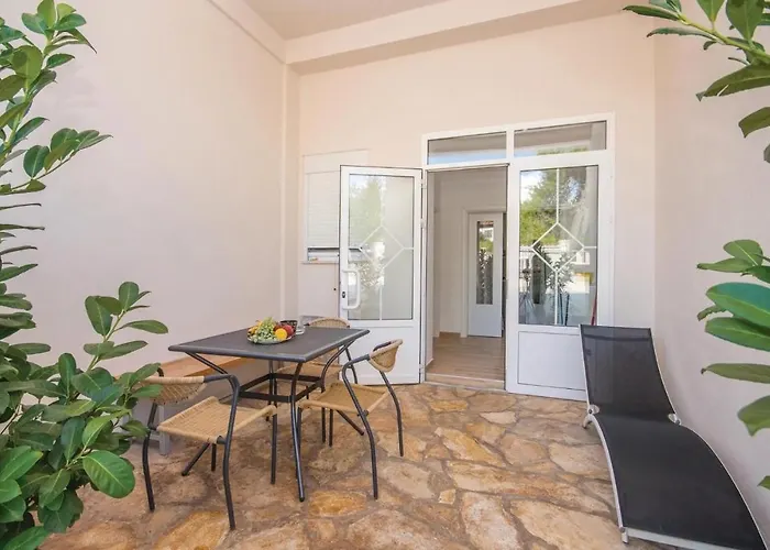 In Turanj, 20m From The Sukošan