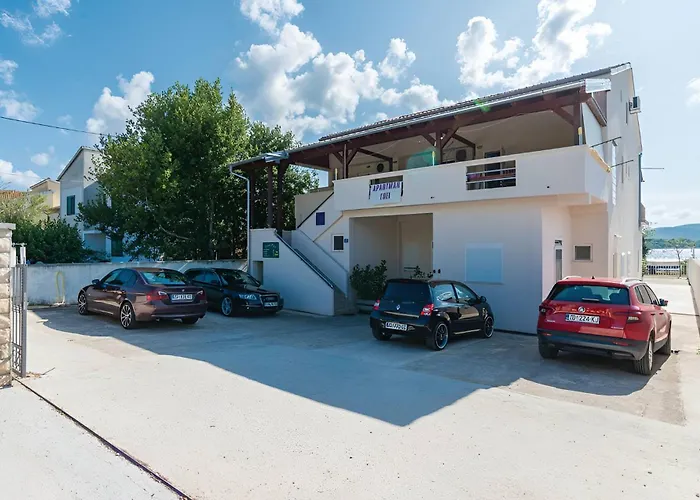 Lägenhet In Turanj, 20m From The